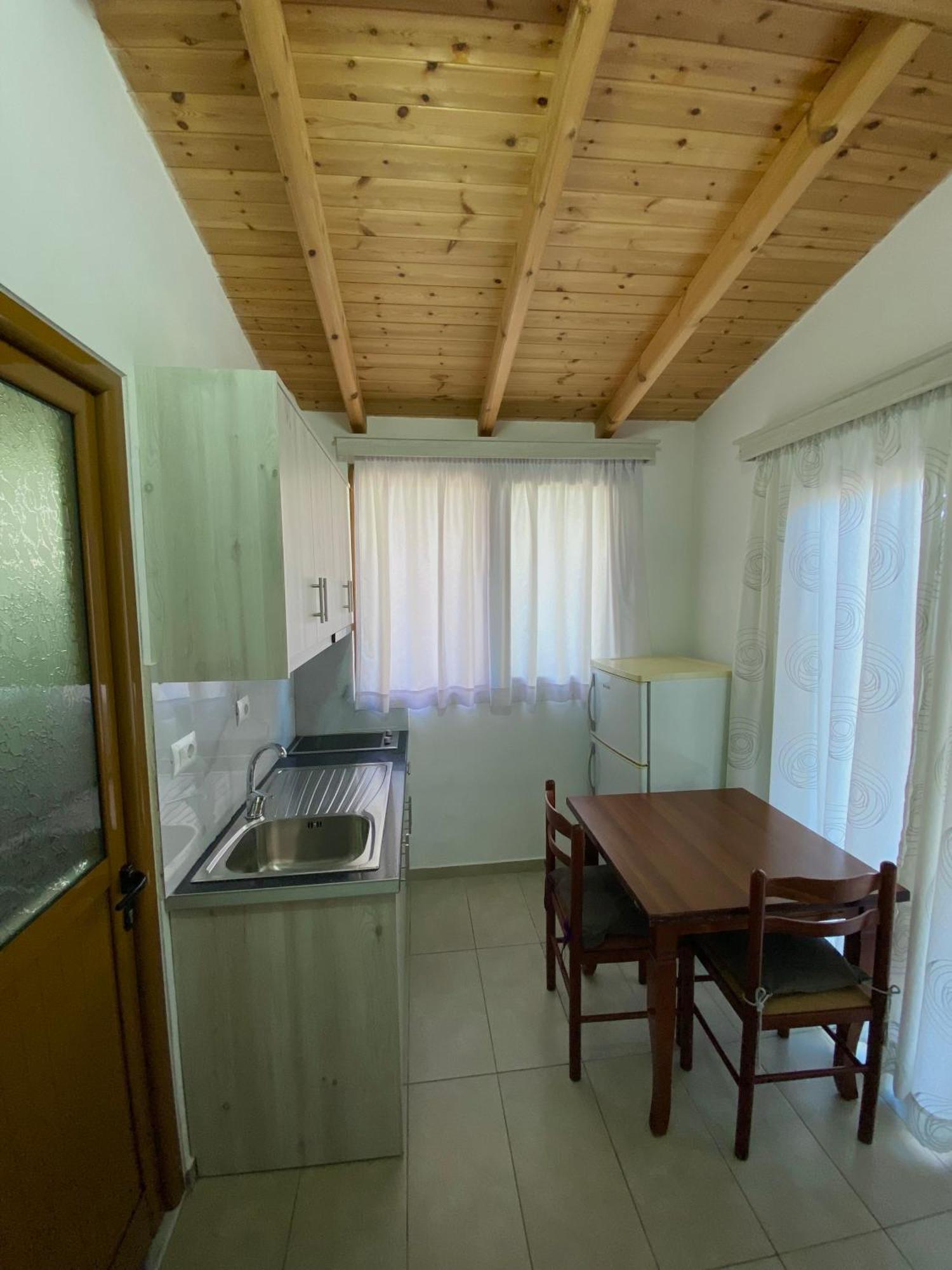 Angela Apartment Ksamil
